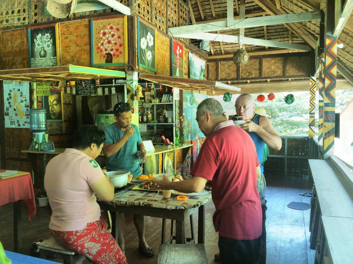 Klub Safari Tourist Inn Tagbina Extérieur photo